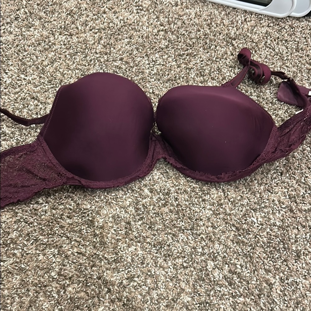 Elegant Lace Trimmed Bra in Deep Purple